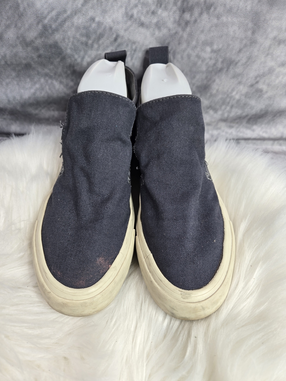 SeaVees Huntington Middie, a versatile mid-cut sneaker